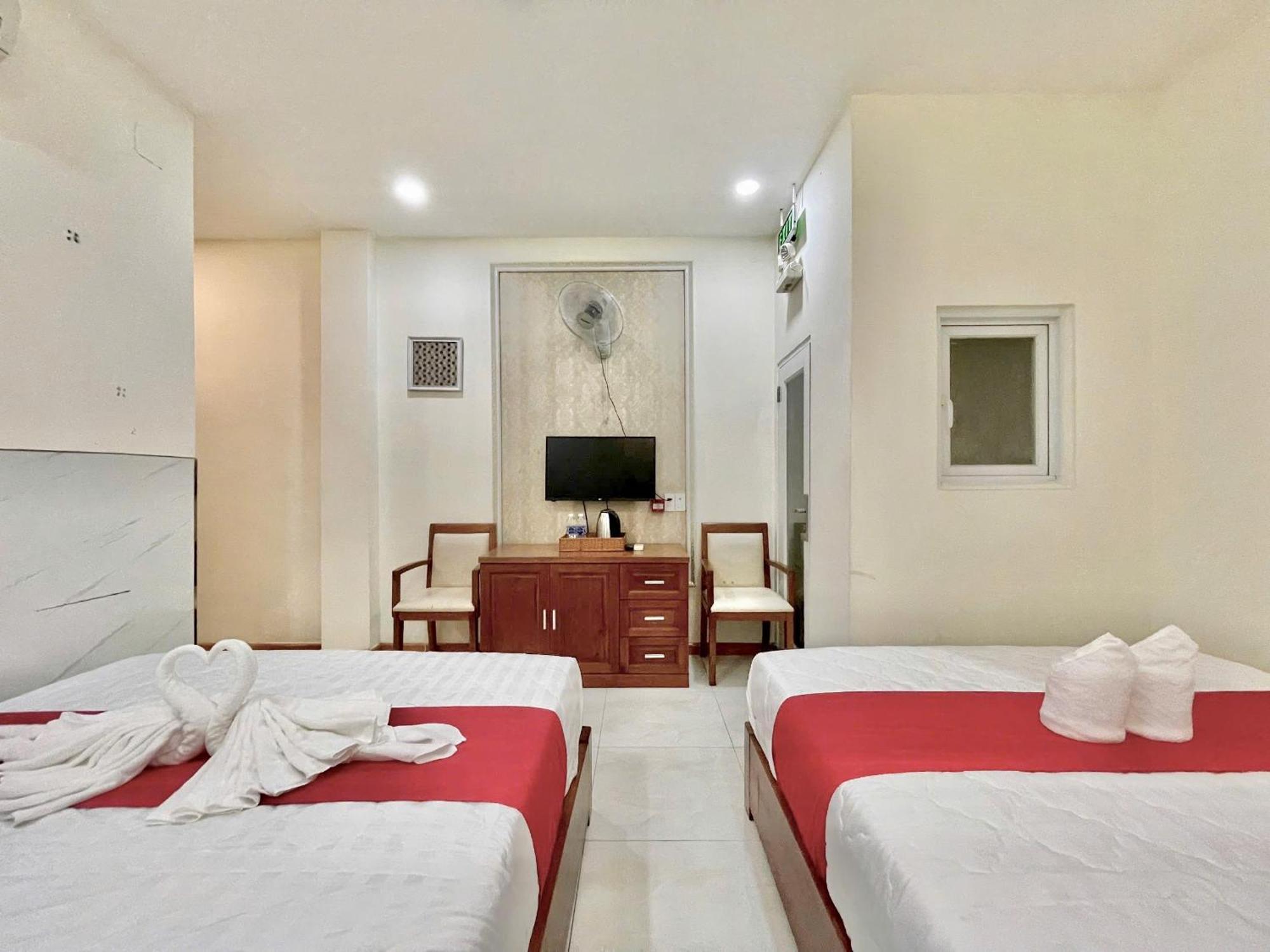 Nhu Y Hotel Хошимін Екстер'єр фото