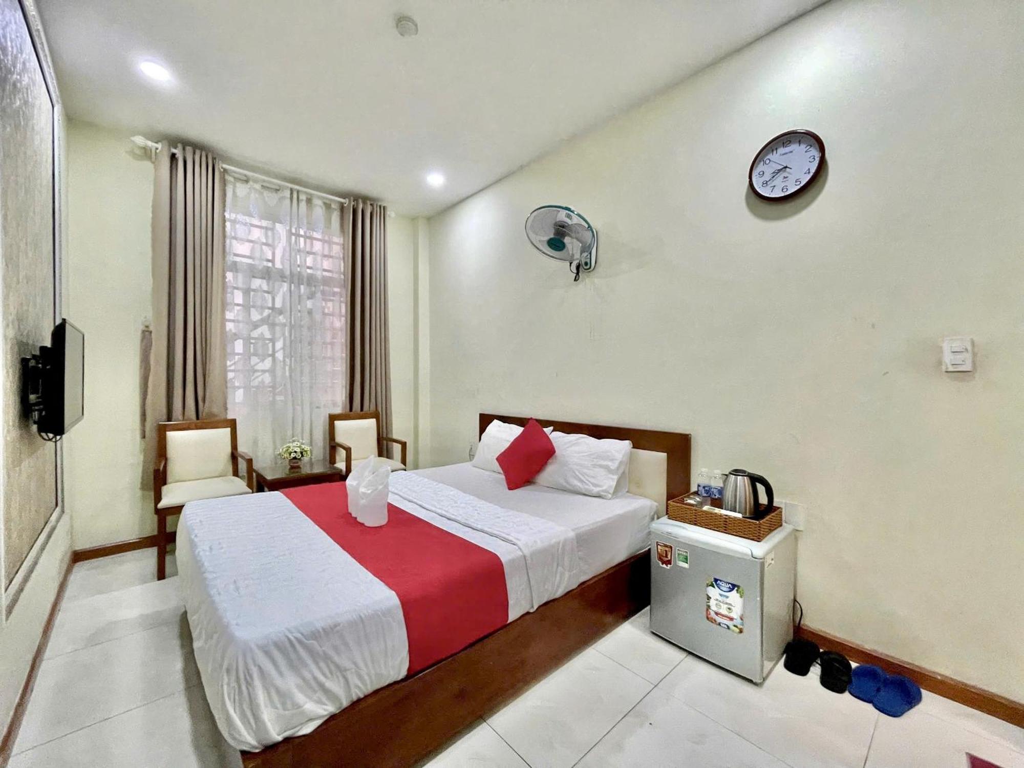 Nhu Y Hotel Хошимін Екстер'єр фото